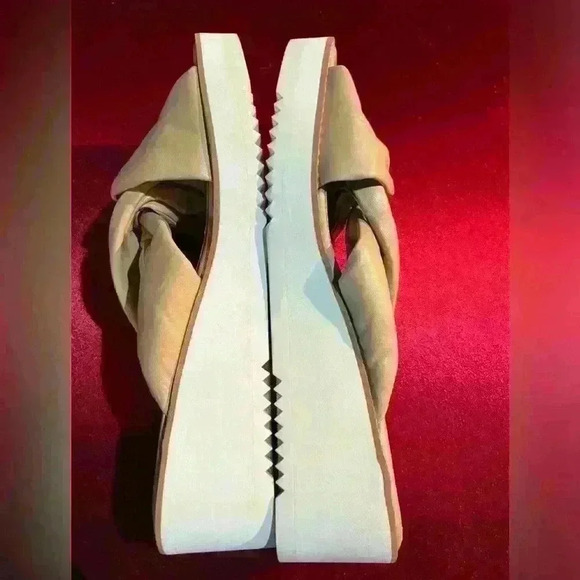 EILEEN FISHER Bene Platform Wedge Sandal Beige Napa White Size 9 Great - Picture 5 of 5